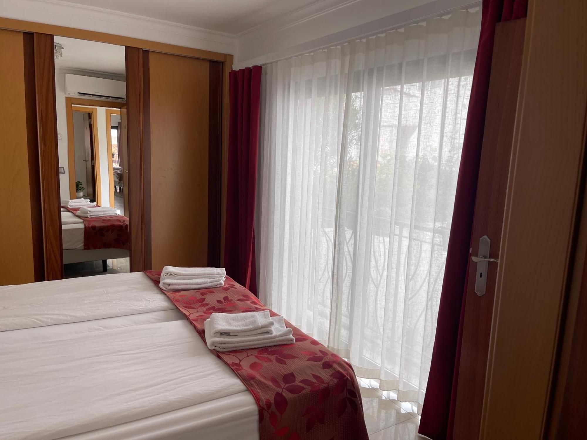 The Birds Nest Villa Алвор Екстериор снимка